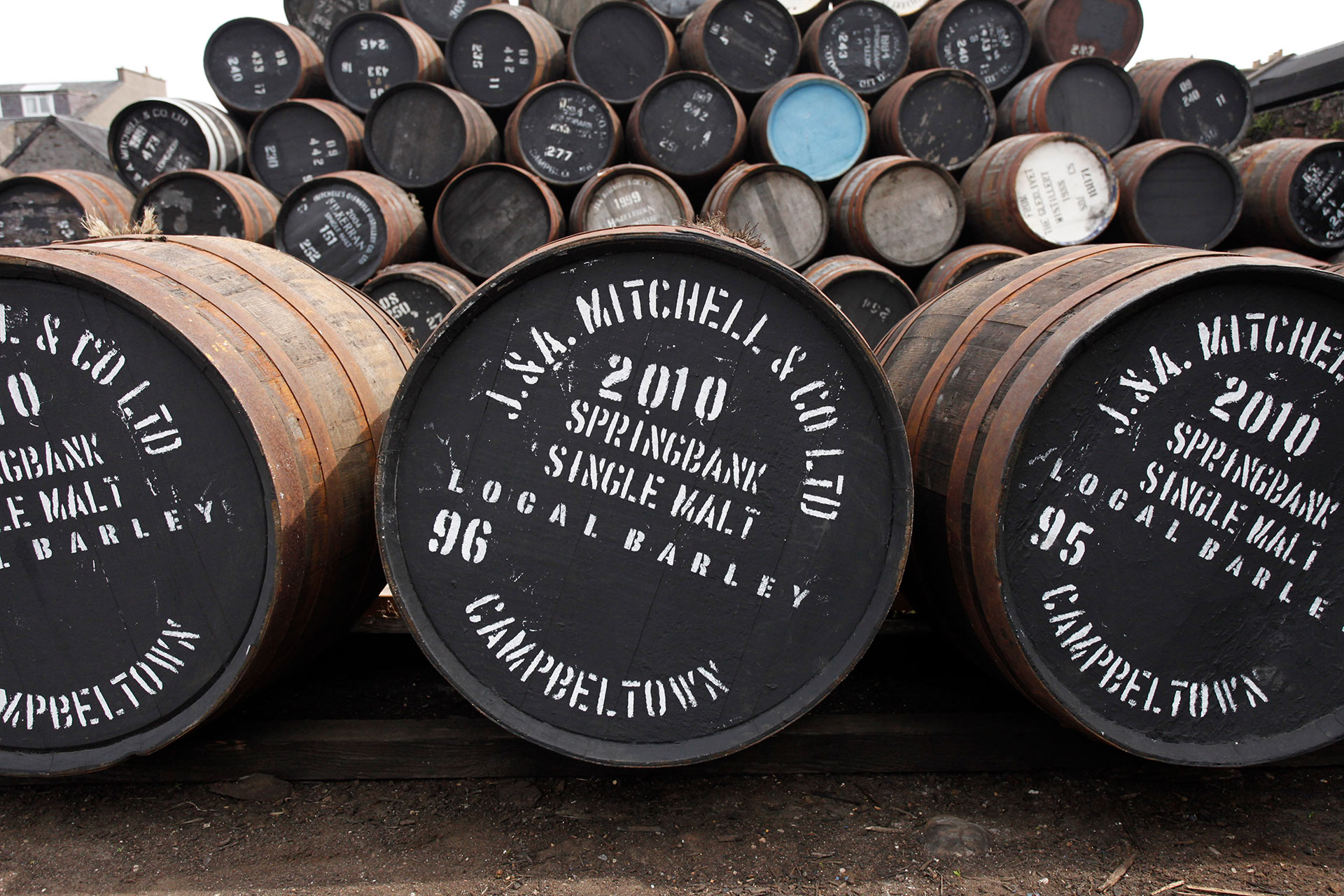 Campbeltown whisky barrels 